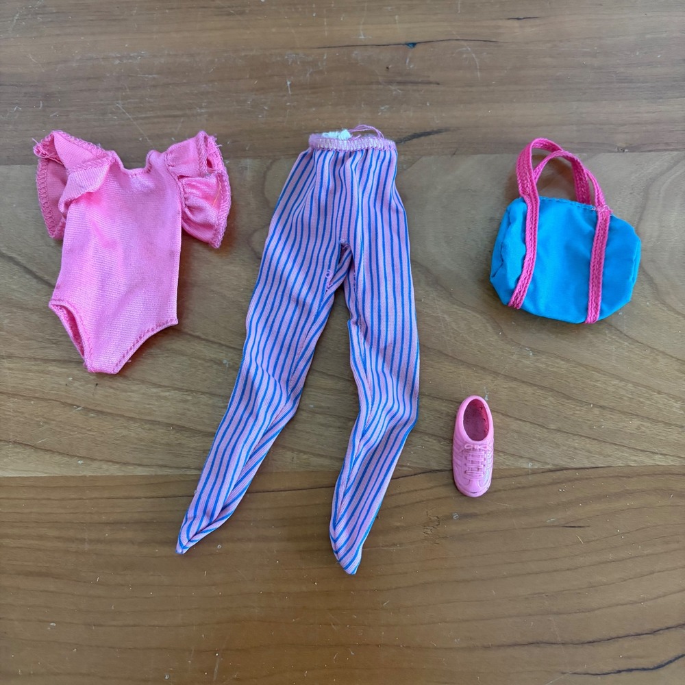Vintage 1984 Mattel‎ Barbie Great Shape Skipper Doll Outfit Clothes Bag & Shoe